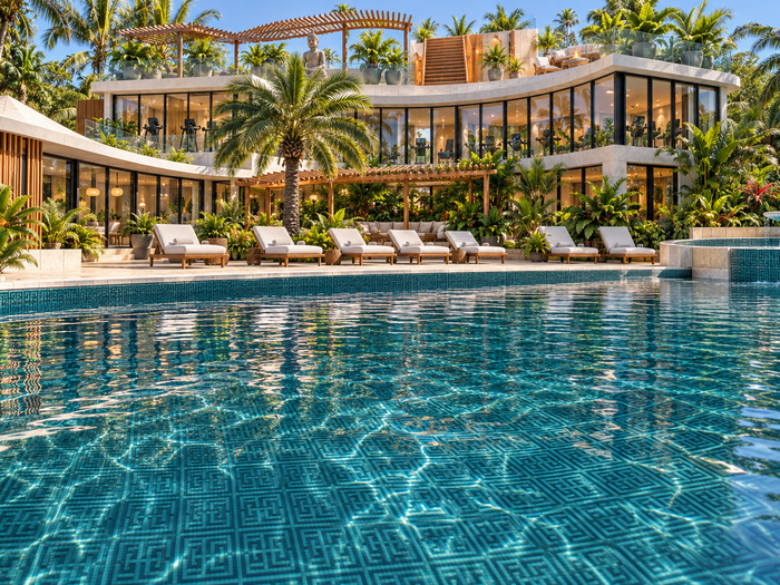 Infinity pools and water features at Crystal Valley Estates